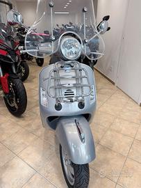 Piaggio Vespa 300 GTS