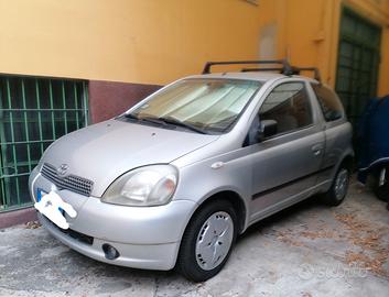 Toyota Yaris benzina 125.000 km