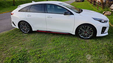 Kia proceed Gt