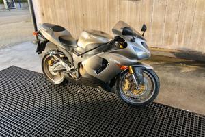 Kawasaki Ninja 636 ZX6R 2005 con 980Km