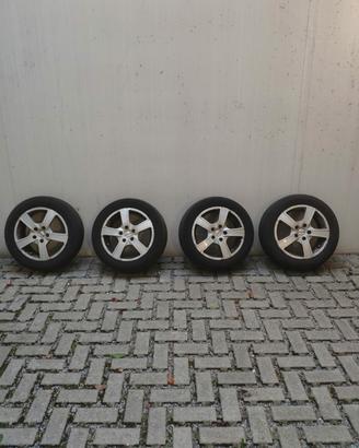 4 cerchi momo+gomme seat leon r16 195/55