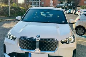 Bmw ix1 limited edition praticamente nuova