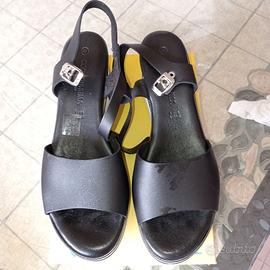 Sandali vera pelle neri numero 41 Made in Italy
