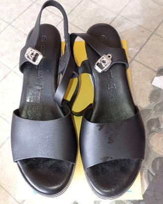Sandali vera pelle neri numero 41 Made in Italy