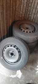 Cerchioni R15 usati