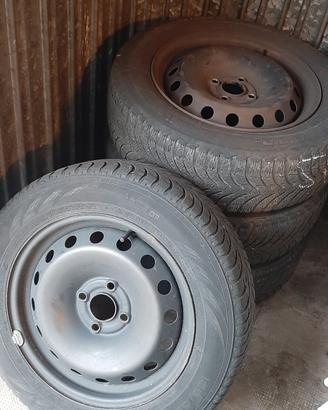 Cerchioni R15 usati