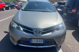 Toyota Auris 1.8 Hybrid Lounge
