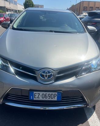 Toyota Auris 1.8 Hybrid Lounge