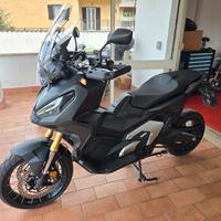 Honda X-ADV 750 UNIPRO 07.2024 KM 4.700