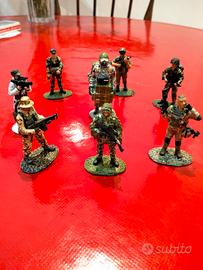 Figurine militari in piombo vintage.
