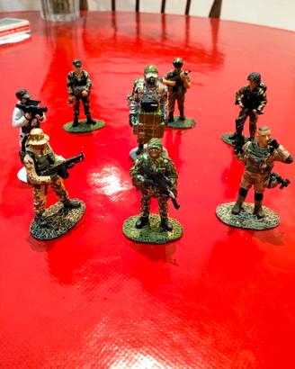 Figurine militari in piombo vintage.