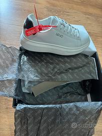 Sneaker Liu-Jo n. 42