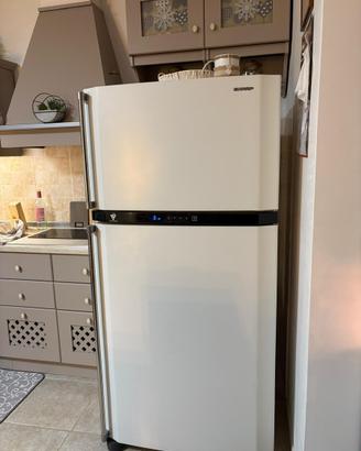 Frigorifero Sharp 514L
