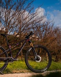 mtb ORBEA OIZ M-PRO taglia M 2024 custom kashima