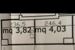 Posti moto coperti in garage seminterrato