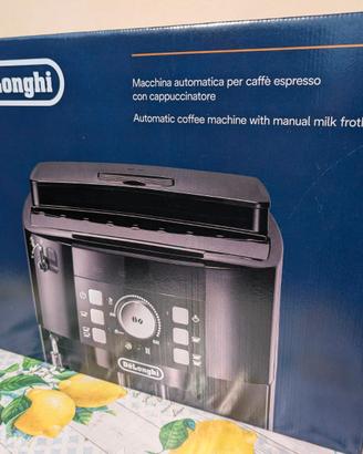 Macchina da caffè automatica - DeLonghi