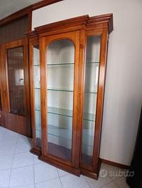 Vetrina in legno massello