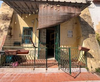 Appartamento In Cortile In Zona Centrale