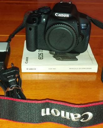 CANON EOS 700d