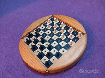 dama da viaggio in legno