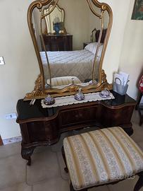 Camera da letto artigianale 1947 in piuma di noce