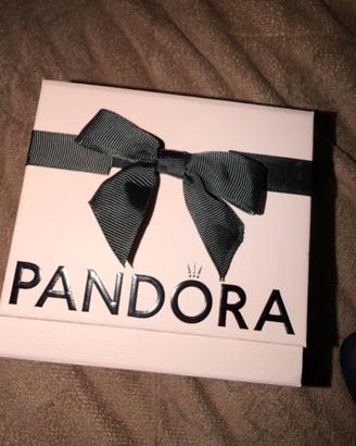 Anello cuore in rilievo pandora