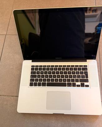 Apple MacBook Pro 15” Mid 2012 – Intel Core i7