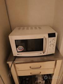 microonde LG WaveDom con Grill