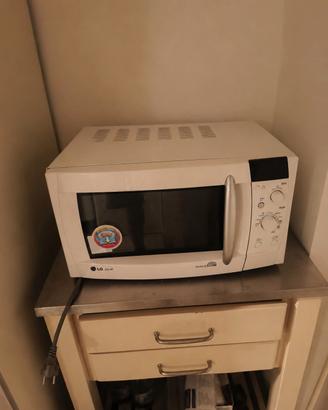 microonde LG WaveDom con Grill