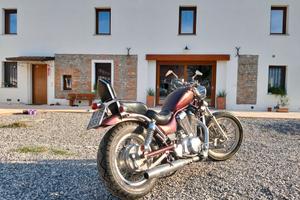 Suzuki intruder 750