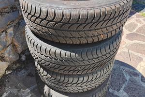 gomme invernali  185/60 R15 con cerchi