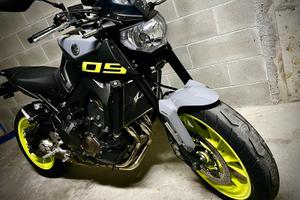 Yamaha Mt 09 night