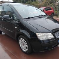 FIAT IDEA 1.4 DINAMIC 2012