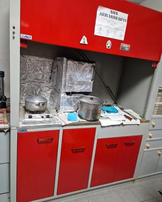 Attrezzature laboratorio odontotecnico