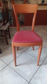 Sedia colore ciliegio in legno