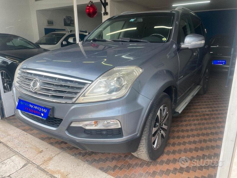 SSANGYONG Rexton W