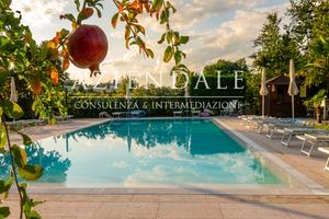 Room And Breakfast di Prestigio con Piscina