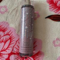 Pink suede acqua profumata