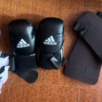 Set protezioni per kick boxing