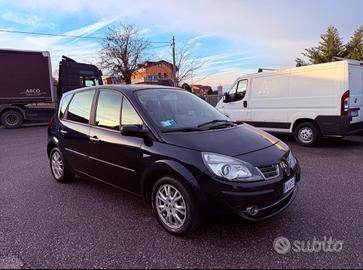 Renault Scenic II Serie Speciale GPL  Neopatentati