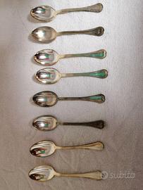 N. 8 cucchiaini in silver plated