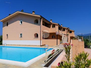 3 LOCALI A BARDOLINO