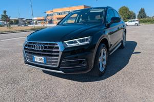 AUDI Q5 40 TDI quattro S tronic Sport