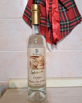 GRAPPA "SALVANEL" DI DE BORTOLI MOSCATO E FIOR D'A