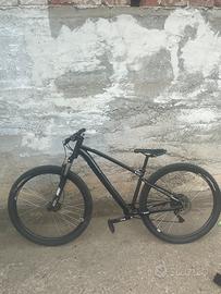 Rockrider explorer 500 nera Ruote 29