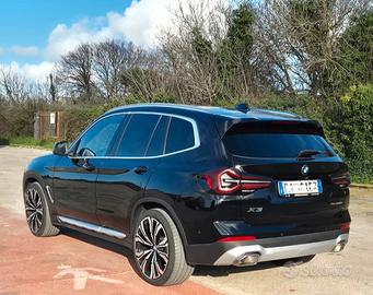 BMW X3 2022 diesel/ibrido con soli 120 mila km
