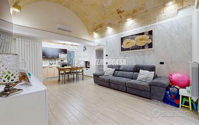 RUTIGLIANO: Casa indipendente ristrutturata con ca