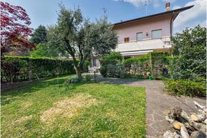 VILLA DI 180MQ CON GIARDINO, BOX E CANTINA!