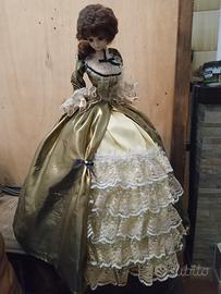 bambola musicale funzionante 