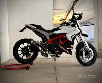 Ducati Hypermotard 939 Star Withe Silk